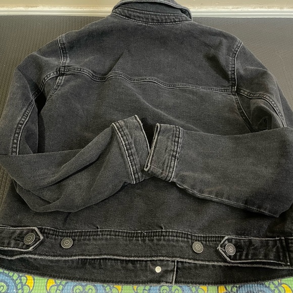 Denim jean Black jacket. Regular fit women’s/juniors ￼ - Picture 2 of 5